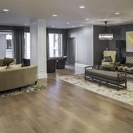 Elegant Apartment W Views At Crystal City 阿林顿 外观 照片