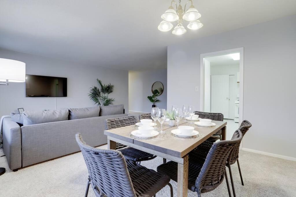 Elegant Apartment W Views At Crystal City 阿林顿 外观 照片